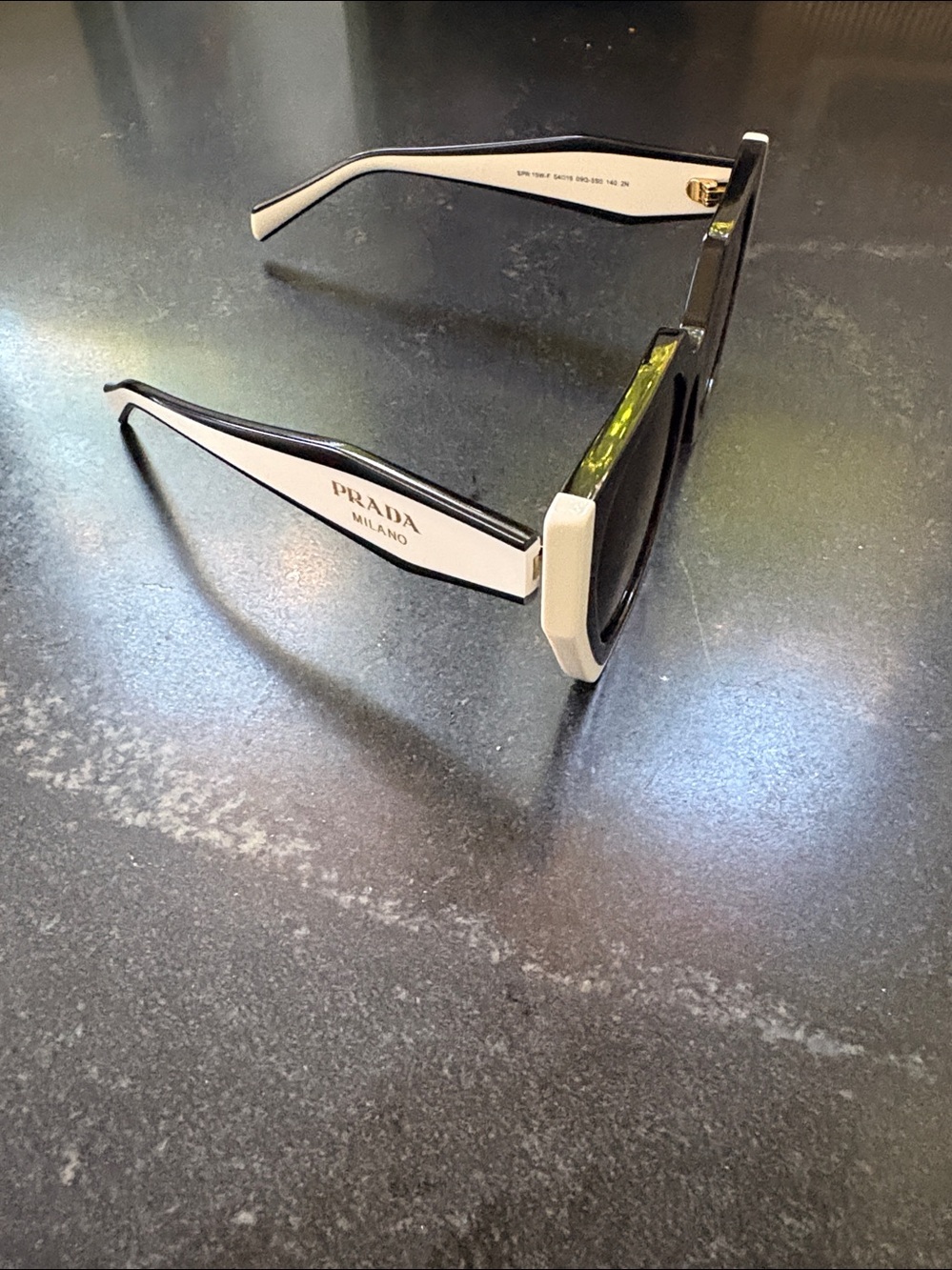 Prada PR 15WS Sunglasses Oversized with case, New - Picture 4 of 6